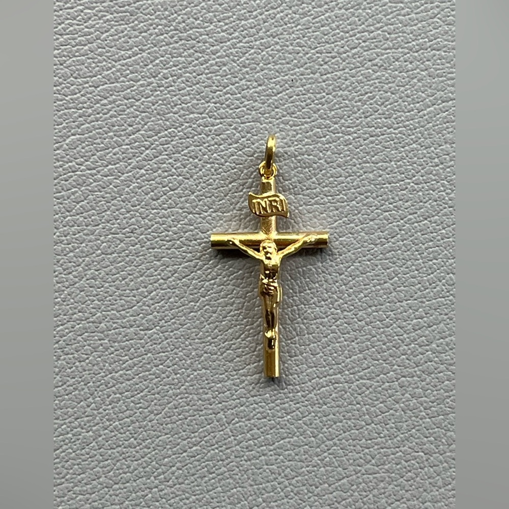 14k  real acid tested Gold Crucifix Pendant Necklace Charm